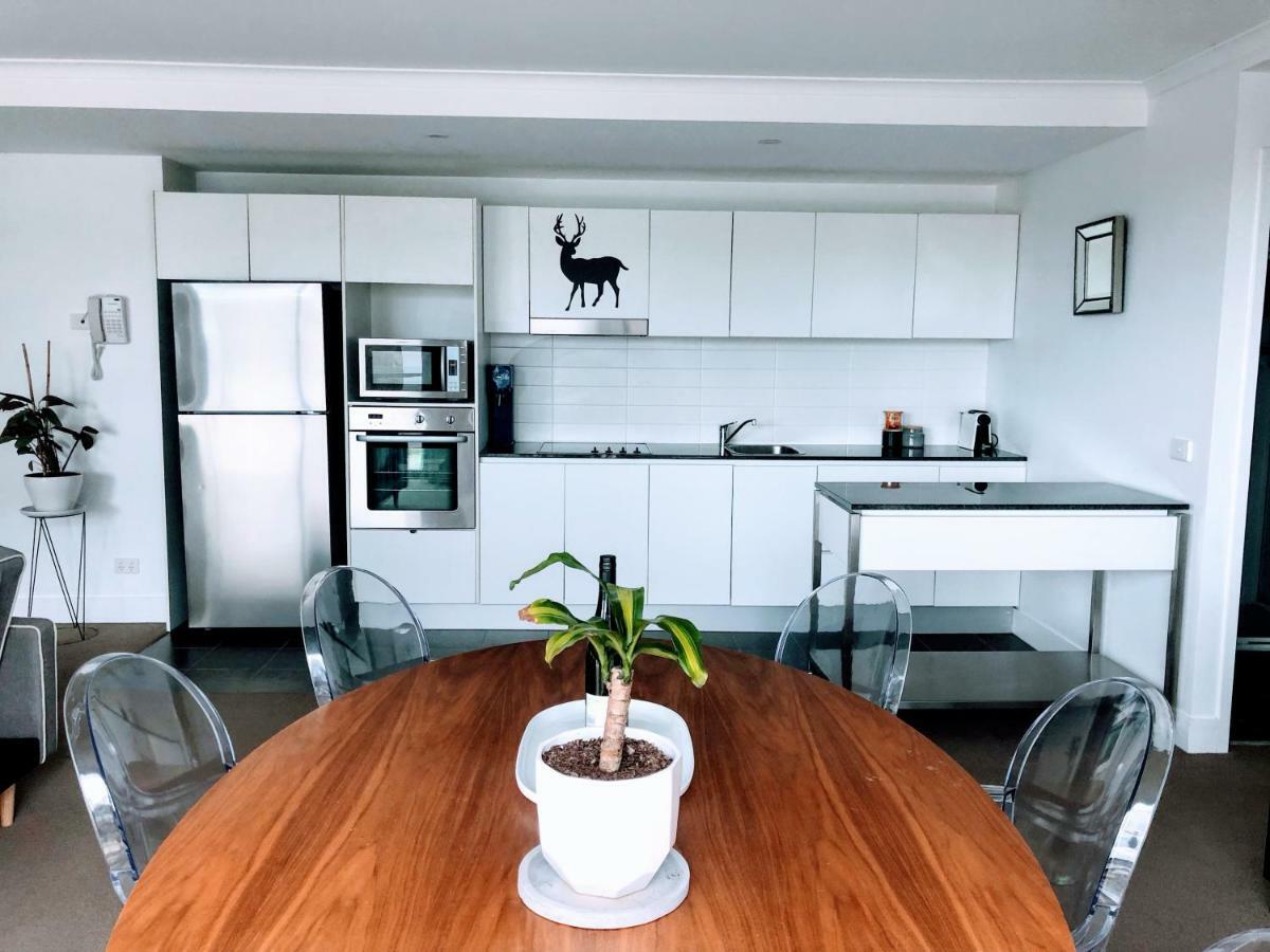 Staying Places - The Avenue แคนเบอร์รา ภายนอก รูปภาพ